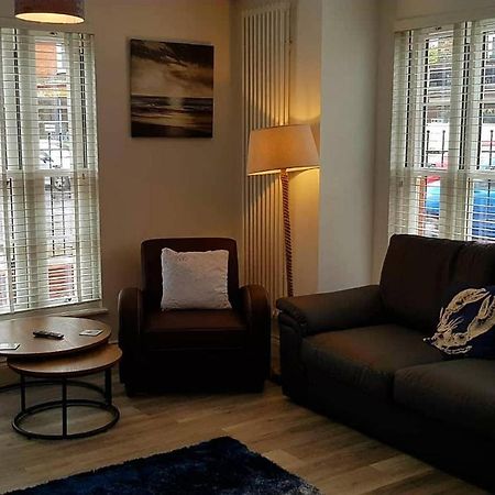 Margate Mews 150M From Sea Front And Dreamland Apartment Exterior photo